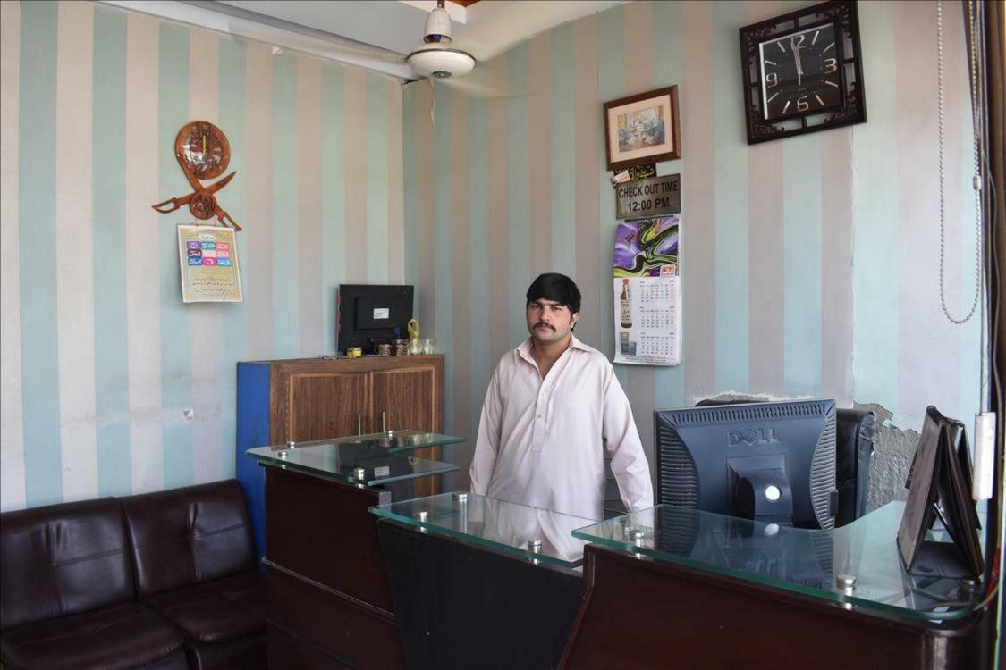 Mehran Hotel Rawalpindi Exterior foto